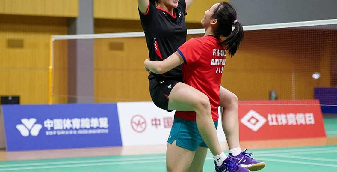 Vòng cung giấy và những ngón tay chưa run — Bản đồ lá thăm cầu lông Asian Games 2026